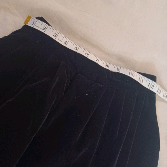 My Michelle Vintage Black Velvet Victorian Lace Bib Skirt Set Goth Dark Academia - Picture 4 of 16